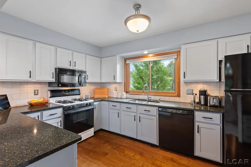 8070 Wadding Drive Cambridge Township MI 49265