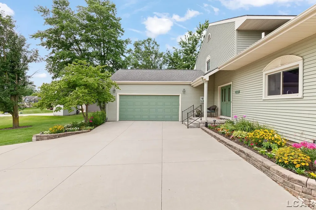 8070 Wadding Drive Cambridge Township MI 49265