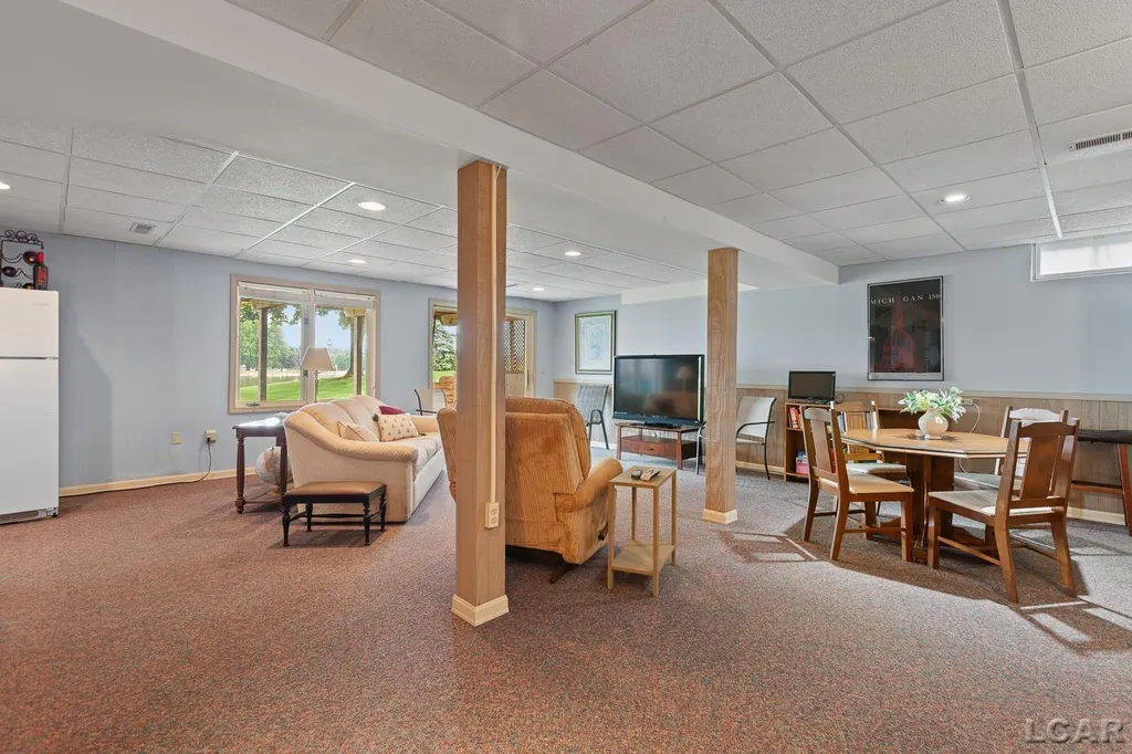 8070 Wadding Drive Cambridge Township MI 49265