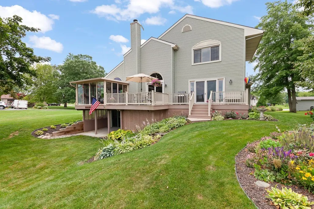 8070 Wadding Drive Cambridge Township MI 49265