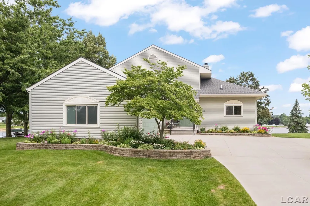 8070 Wadding Drive Cambridge Township MI 49265