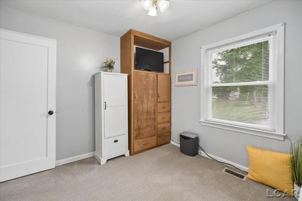 402 Oden Way Adrian City MI 49221