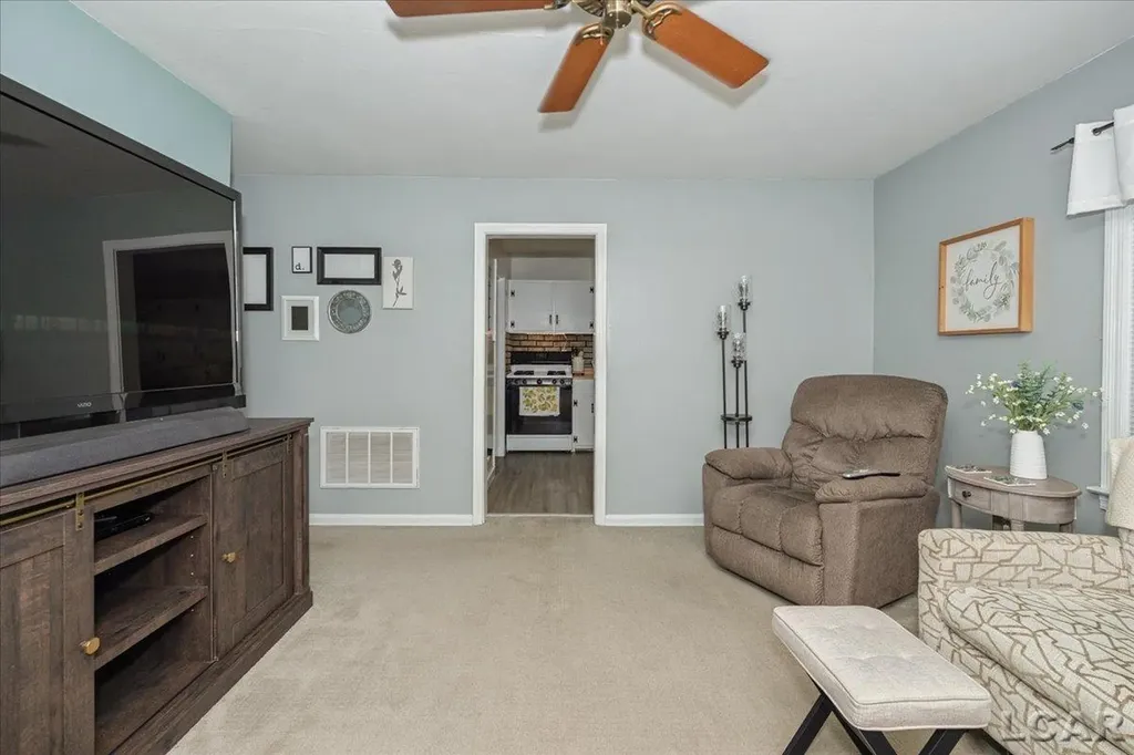 402 Oden Way Adrian City MI 49221