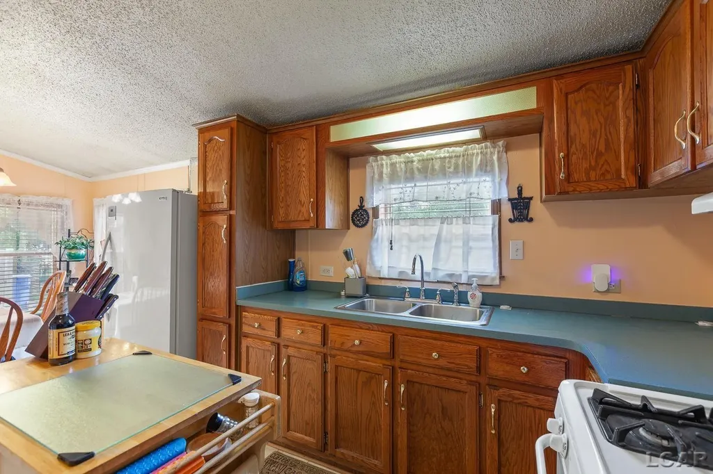 3207 Erie Shore Drive Frenchtown Township MI 48162