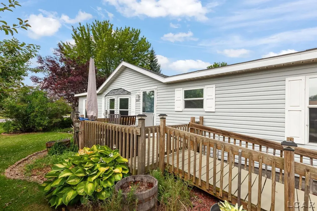 3207 Erie Shore Drive Frenchtown Township MI 48162