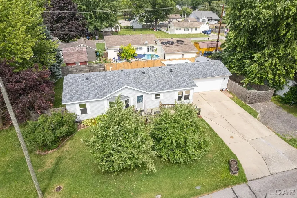 3207 Erie Shore Drive Frenchtown Township MI 48162