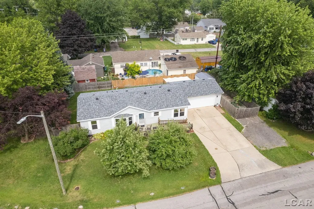 3207 Erie Shore Drive Frenchtown Township MI 48162