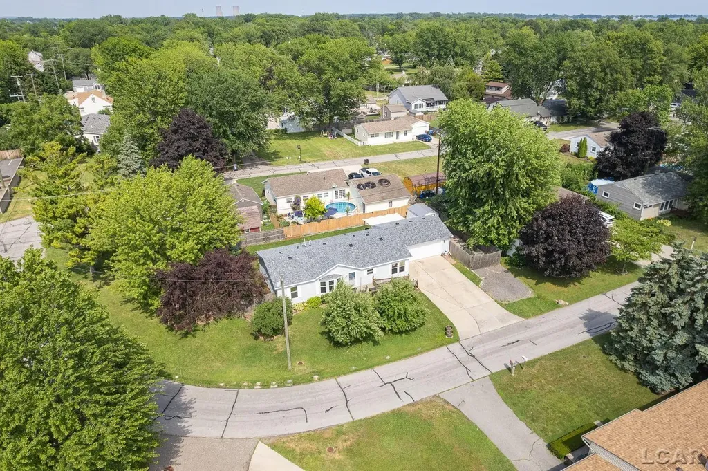 3207 Erie Shore Drive Frenchtown Township MI 48162