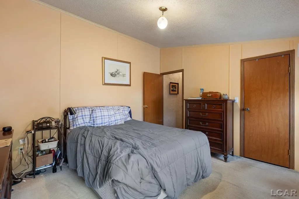 3207 Erie Shore Drive Frenchtown Township MI 48162