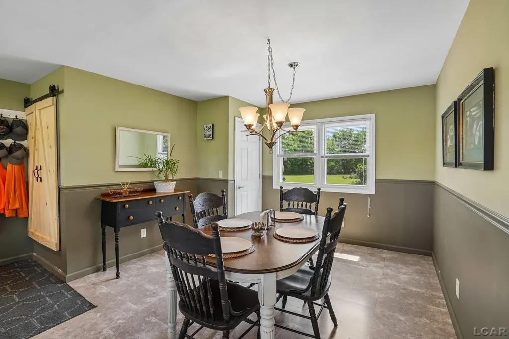 2758 Nadeau Road Frenchtown Township MI 48162