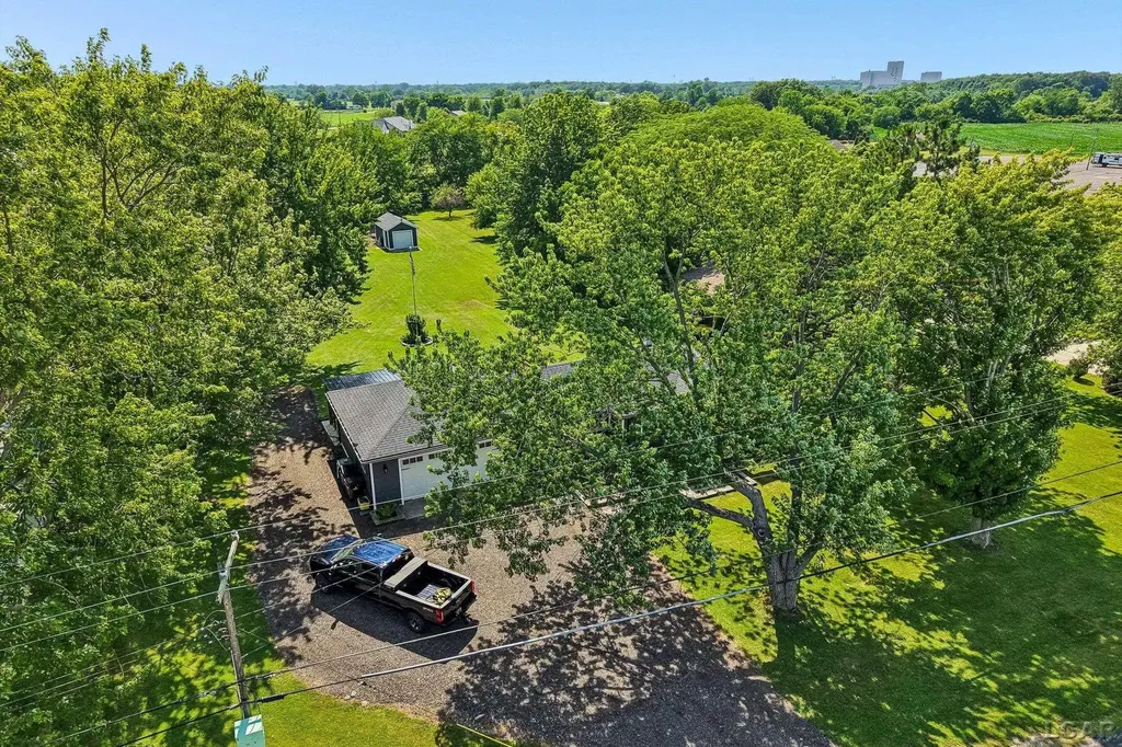 2758 Nadeau Road Frenchtown Township MI 48162