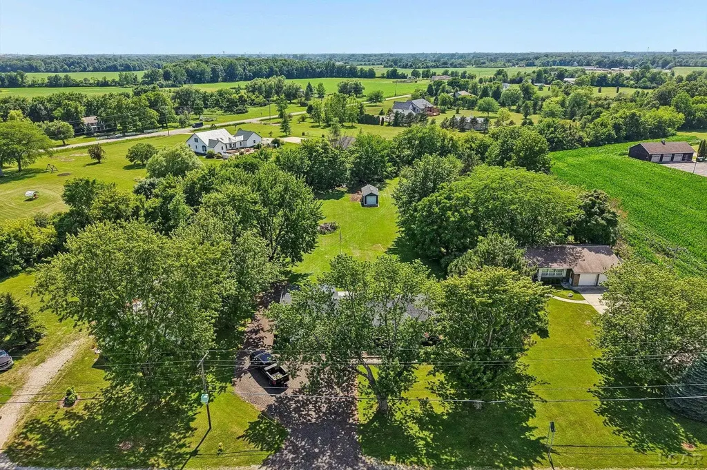 2758 Nadeau Road Frenchtown Township MI 48162