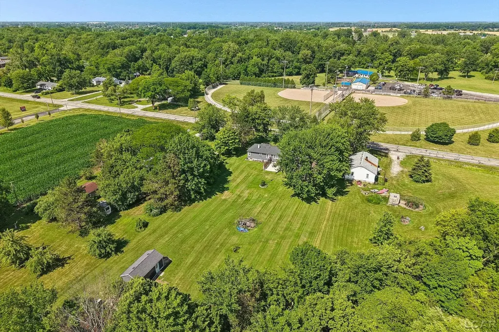 2758 Nadeau Road Frenchtown Township MI 48162