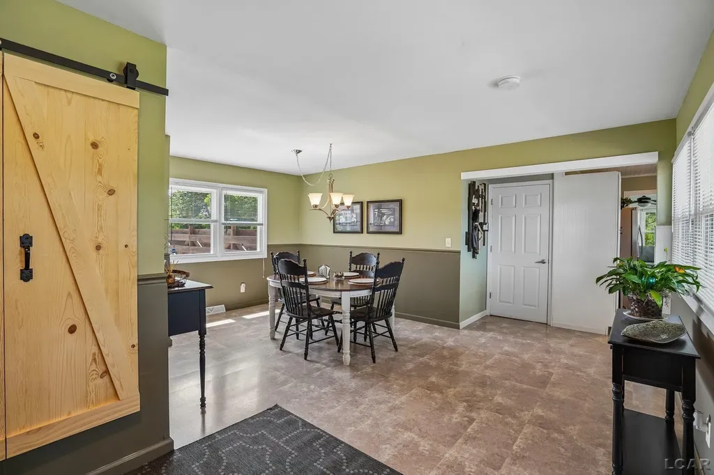2758 Nadeau Road Frenchtown Township MI 48162
