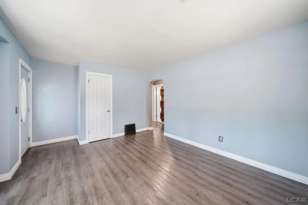 746 Saint Joseph Street Adrian City MI 49221