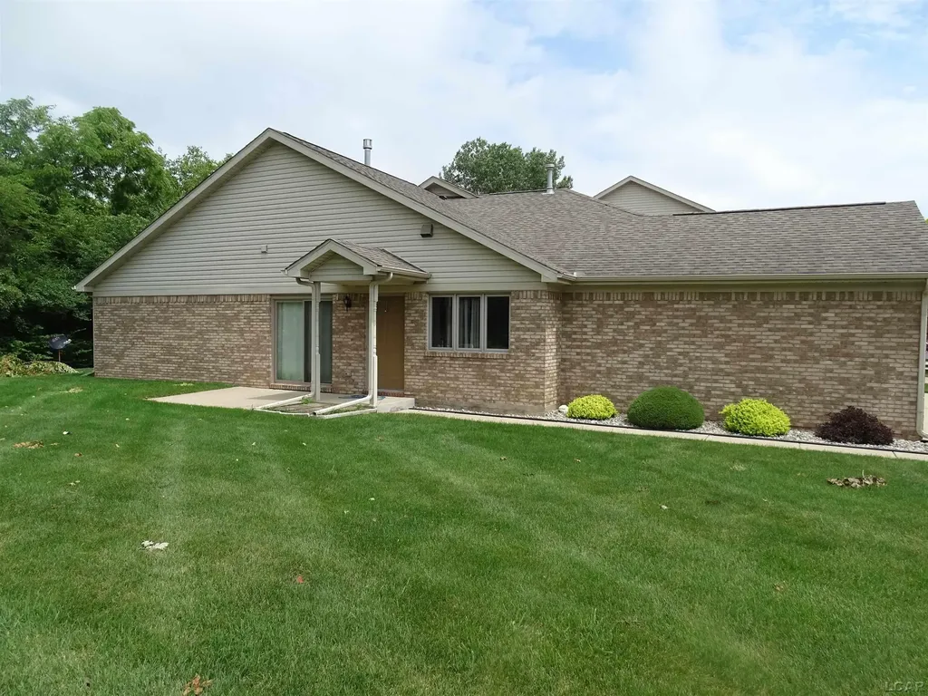 901 May Drive Monroe City MI 48161