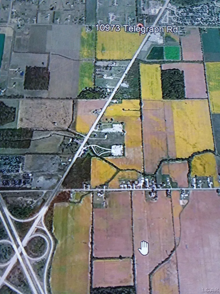 2268 E Sigler Road Carleton Village MI 48117