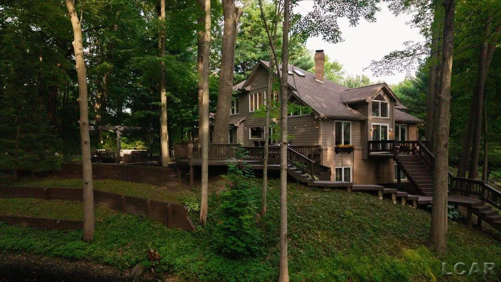 2288 W Smith Road Unknown City MI 48182