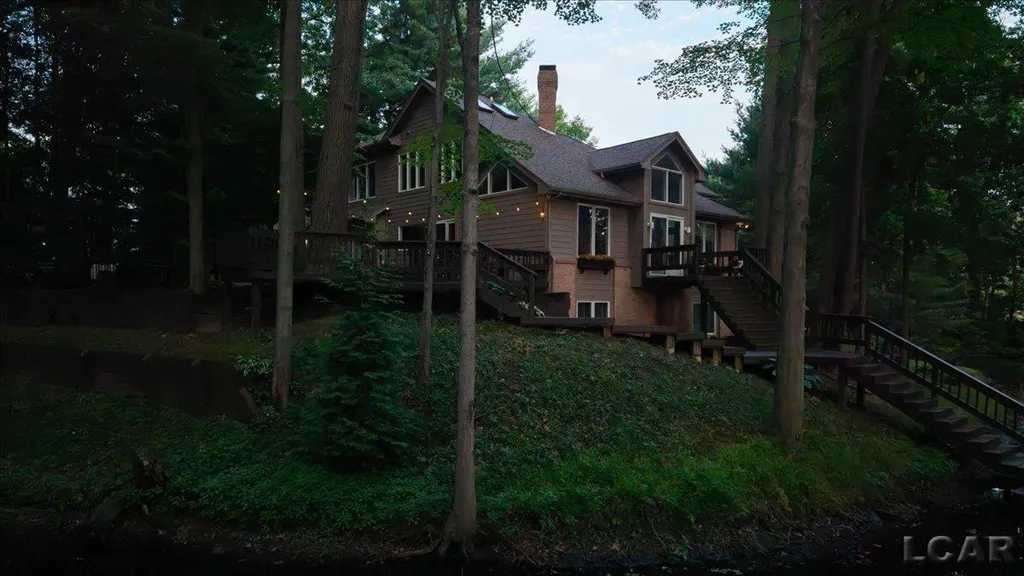 2288 W Smith Road Unknown City MI 48182