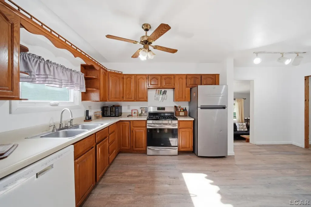 2095 Harold Street Madison Charter Township MI 49221