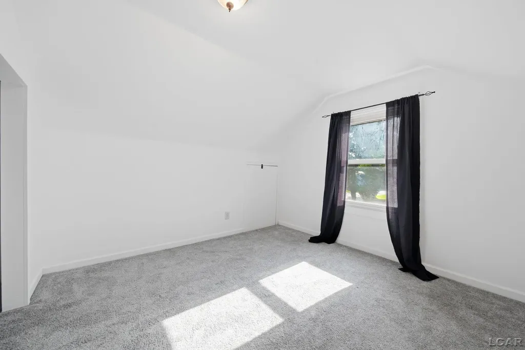 2095 Harold Street Madison Charter Township MI 49221