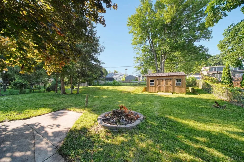 2095 Harold Street Madison Charter Township MI 49221