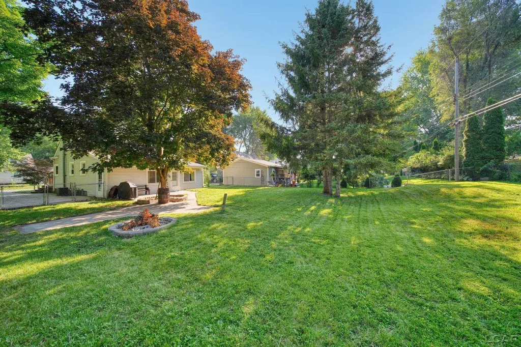 2095 Harold Street Madison Charter Township MI 49221
