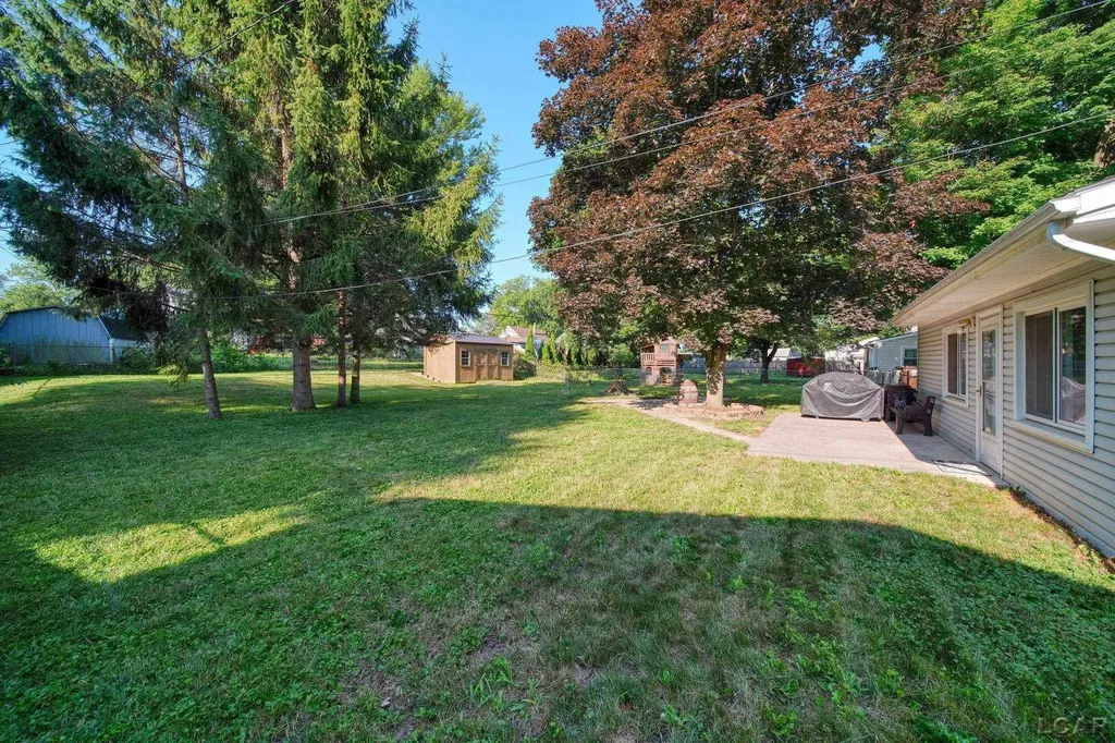 2095 Harold Street Madison Charter Township MI 49221