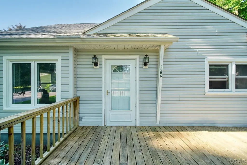 2095 Harold Street Madison Charter Township MI 49221