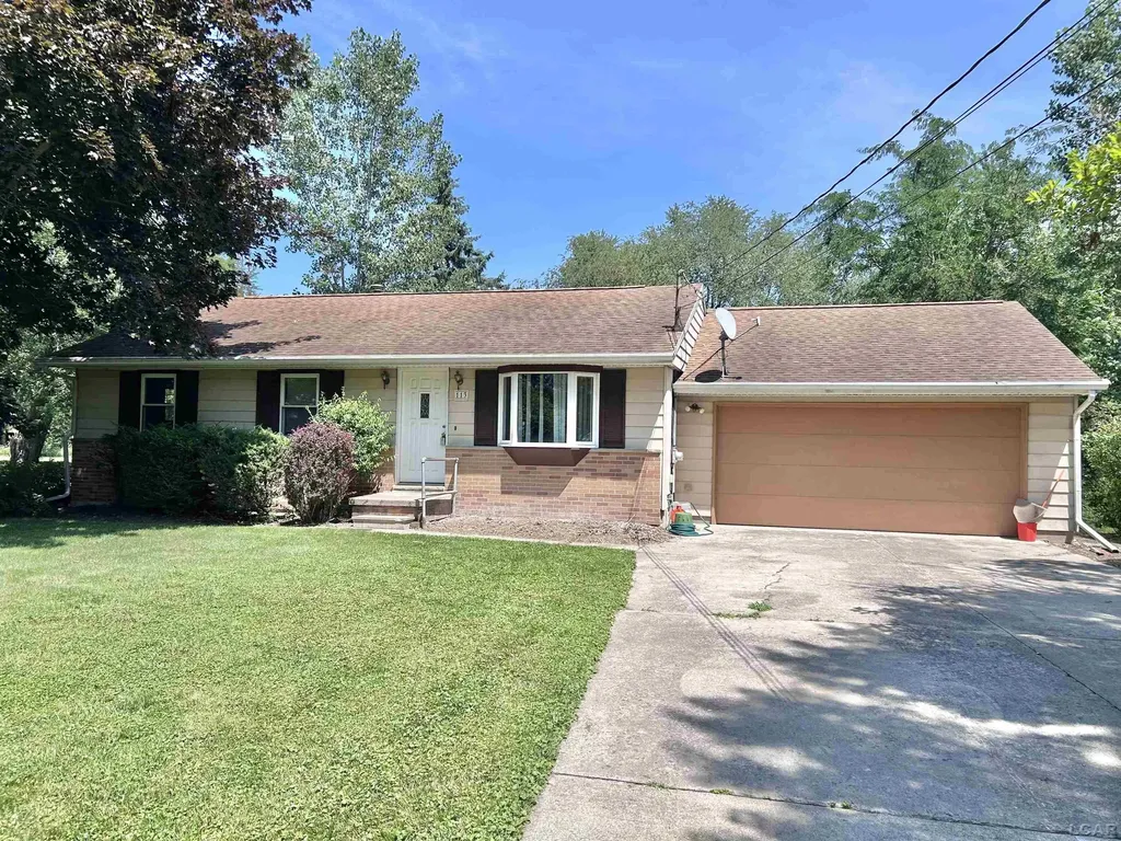 113 Pleasant Knoll Road Adrian City MI 49221