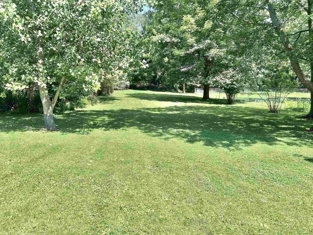 113 Pleasant Knoll Road Adrian City MI 49221