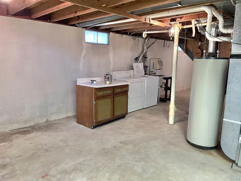 113 Pleasant Knoll Road Adrian City MI 49221