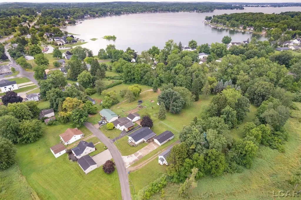 6565 Winter Road Woodstock Township MI 49220