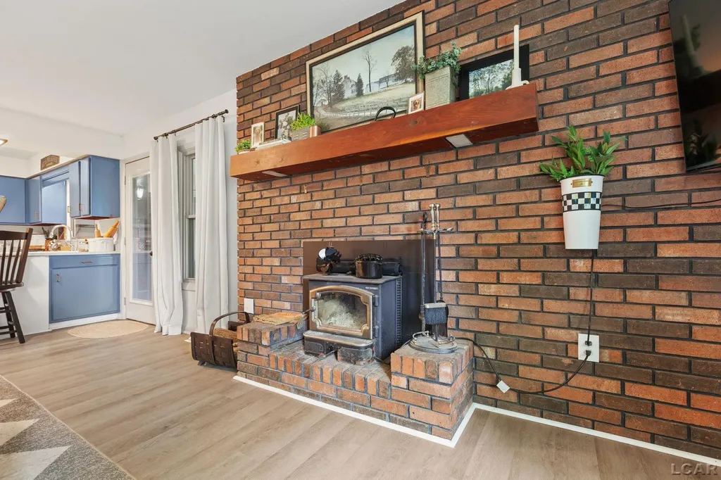 13505 Vischer Road Woodstock Township MI 49230