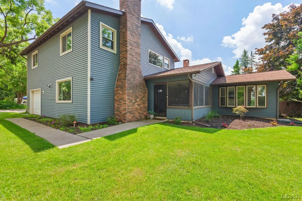 13505 Vischer Road Woodstock Township MI 49230