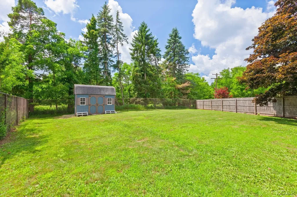 13505 Vischer Road Woodstock Township MI 49230