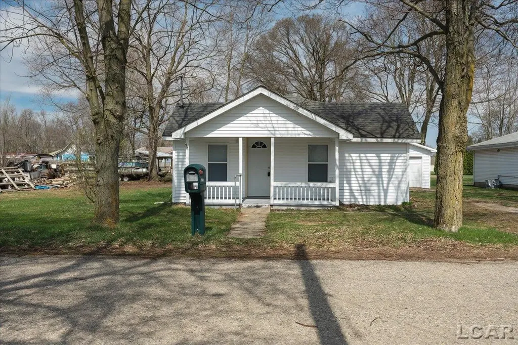 9581 Central Avenue Seneca Township MI 49256