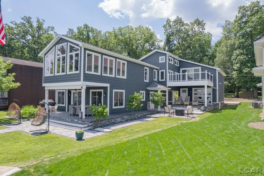 8210 Clarks Cove Woodstock Township MI 49253
