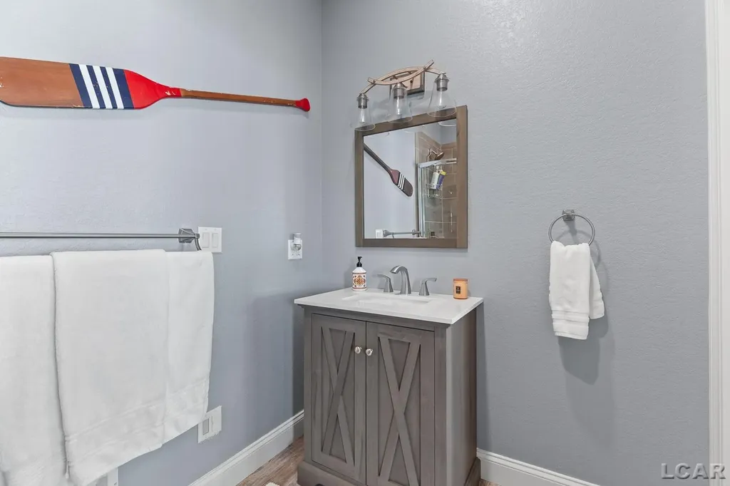 8210 Clarks Cove Woodstock Township MI 49253