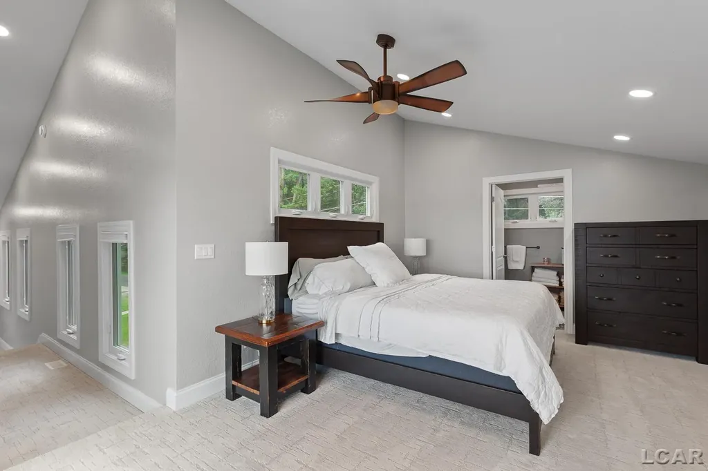 8210 Clarks Cove Woodstock Township MI 49253