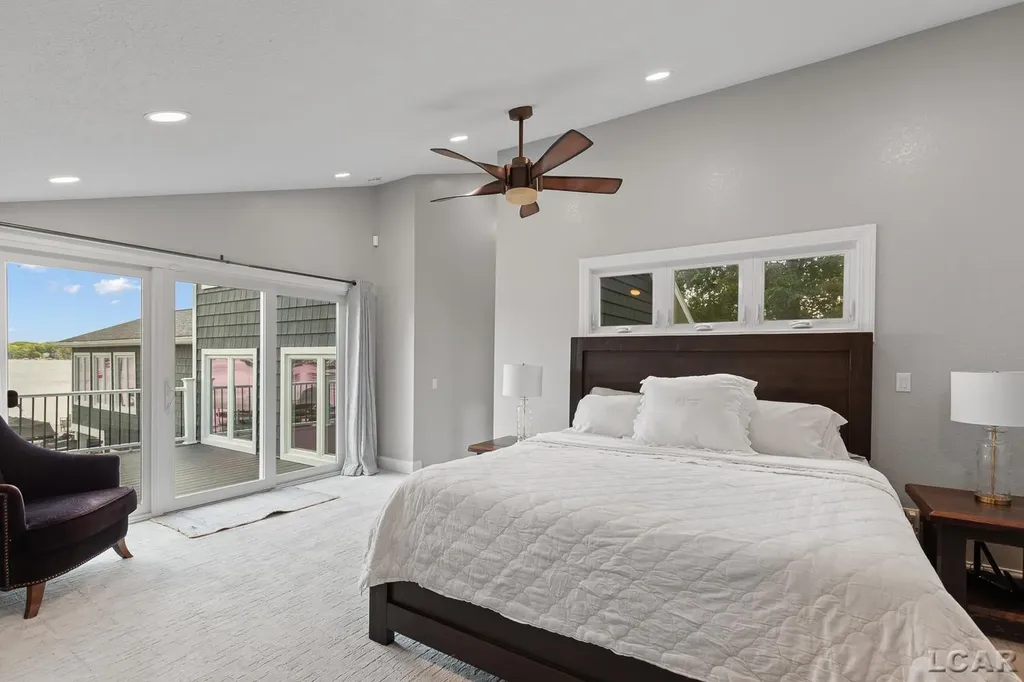 8210 Clarks Cove Woodstock Township MI 49253
