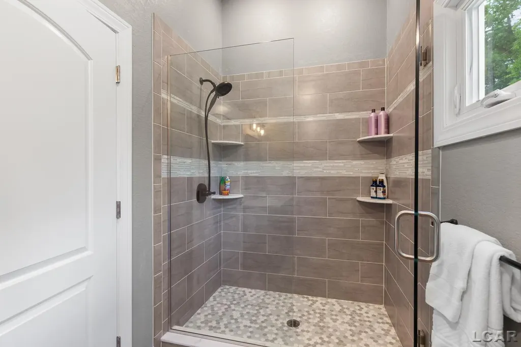8210 Clarks Cove Woodstock Township MI 49253