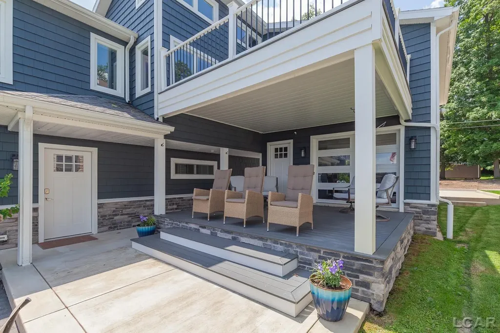 8210 Clarks Cove Woodstock Township MI 49253
