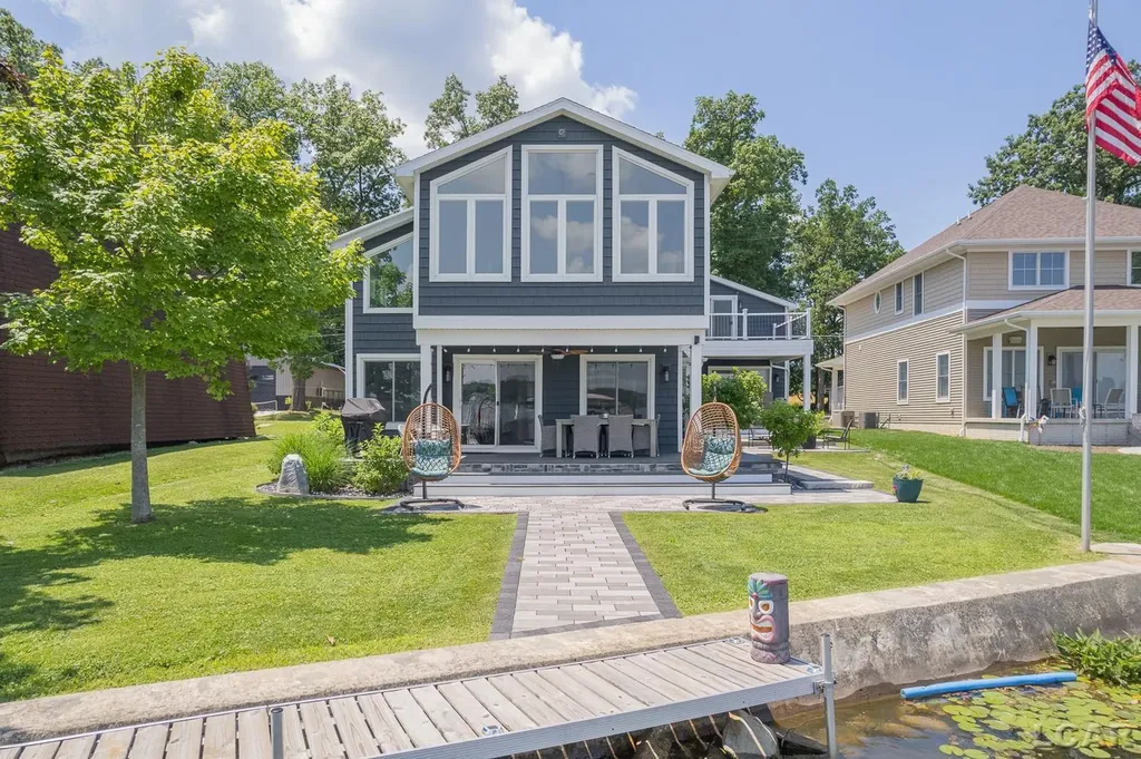 8210 Clarks Cove Woodstock Township MI 49253