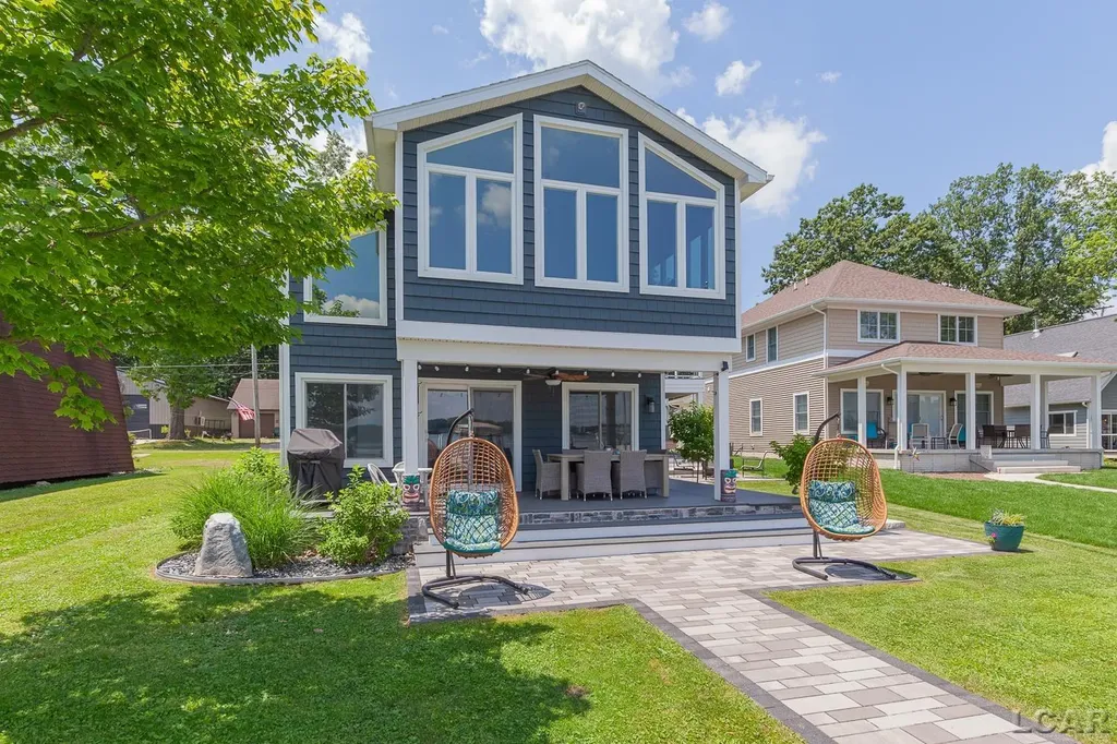 8210 Clarks Cove Woodstock Township MI 49253