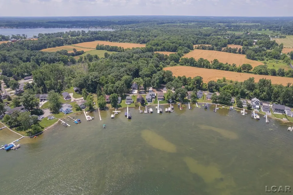 8210 Clarks Cove Woodstock Township MI 49253