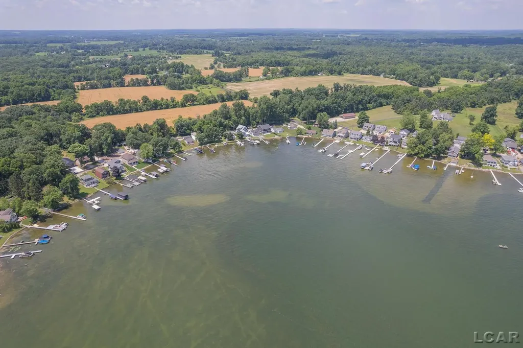 8210 Clarks Cove Woodstock Township MI 49253