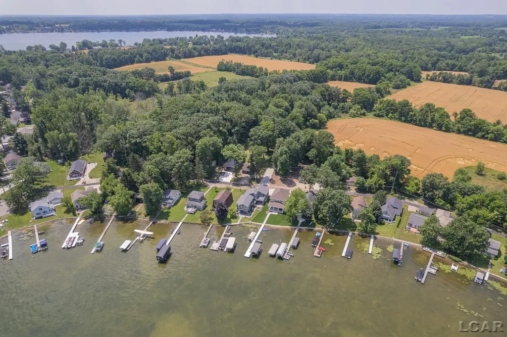 8210 Clarks Cove Woodstock Township MI 49253