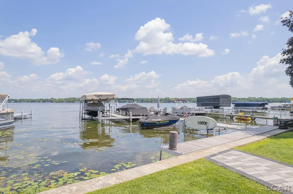 8210 Clarks Cove Woodstock Township MI 49253