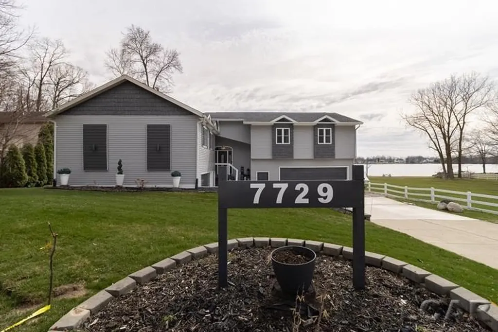 7729 Kingsley Drive Onsted Village MI 49265